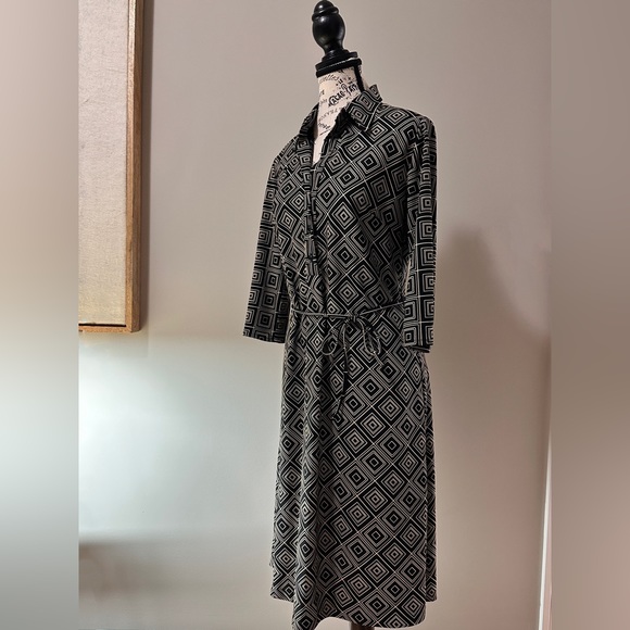 Tristan Black and Taupe Geometric Dress - Picture 5 of 6